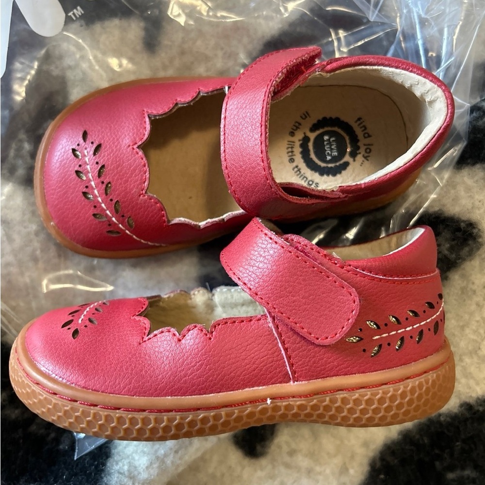 Livie & Luca Red Dress Shoes - Picture 4 of 4